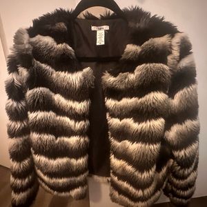 BAR III Women’s Faux Fur Coat